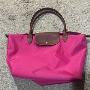 Longchamp VGUC amazing dark pink color